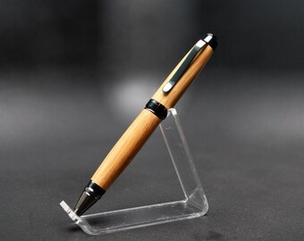 Whisky Barrel Cigar Style Drehkugelschreiber mit Gunmetal Finish und schwarzem Rand mit Samt Geschenkbeutel