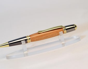 Stylo artisanal fabriqué à partir de siège de stade en bois du Yankee Stadium