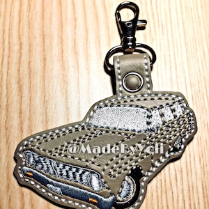 1965 F F Wagon Keychain