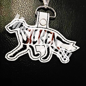 Embroidery Design Digitized Silken Winehound Keychain 4 x 4