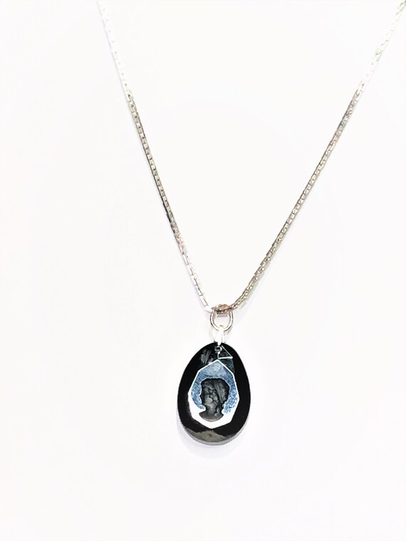 Vintage 24" Black Glass Intaglio Pendant. Rare Je… - image 2