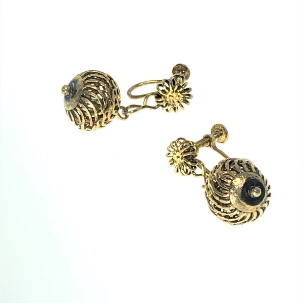 Vintage Gold Cage Earrings. Elegant Gold Filigree Screw Back Jewelry. Victorian Gold Dangle Ball Accessories. Elegant Victorian Collectible