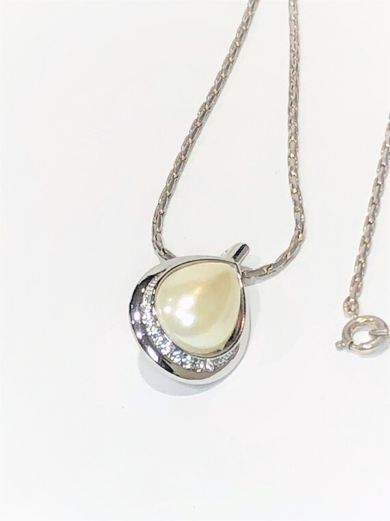 Vintage 24" Teardrop Silver & Pearl Pendant.  Cze… - image 5