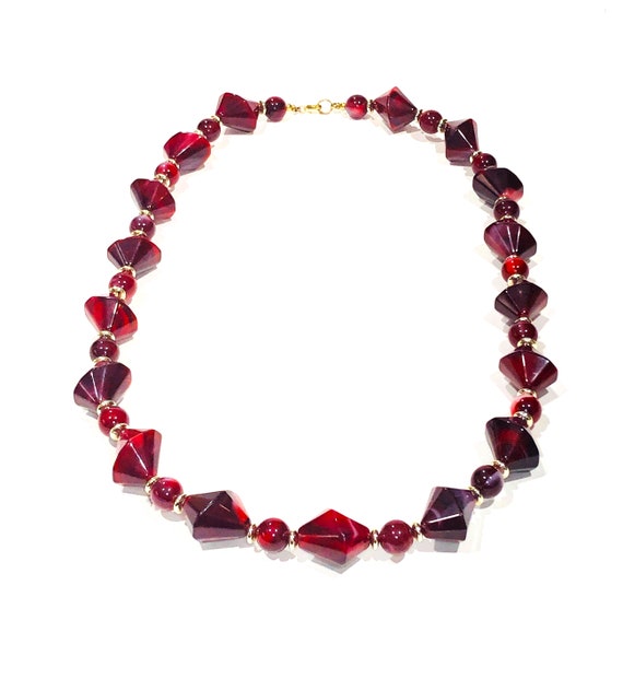 Vintage 24" Burgandy & Red Beaded Necklace.  Eleg… - image 5