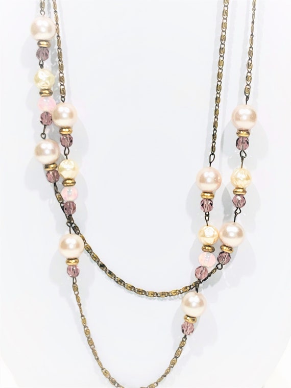 Vintage 58" Closed End Pink Pearl Necklace.  Purp… - image 9