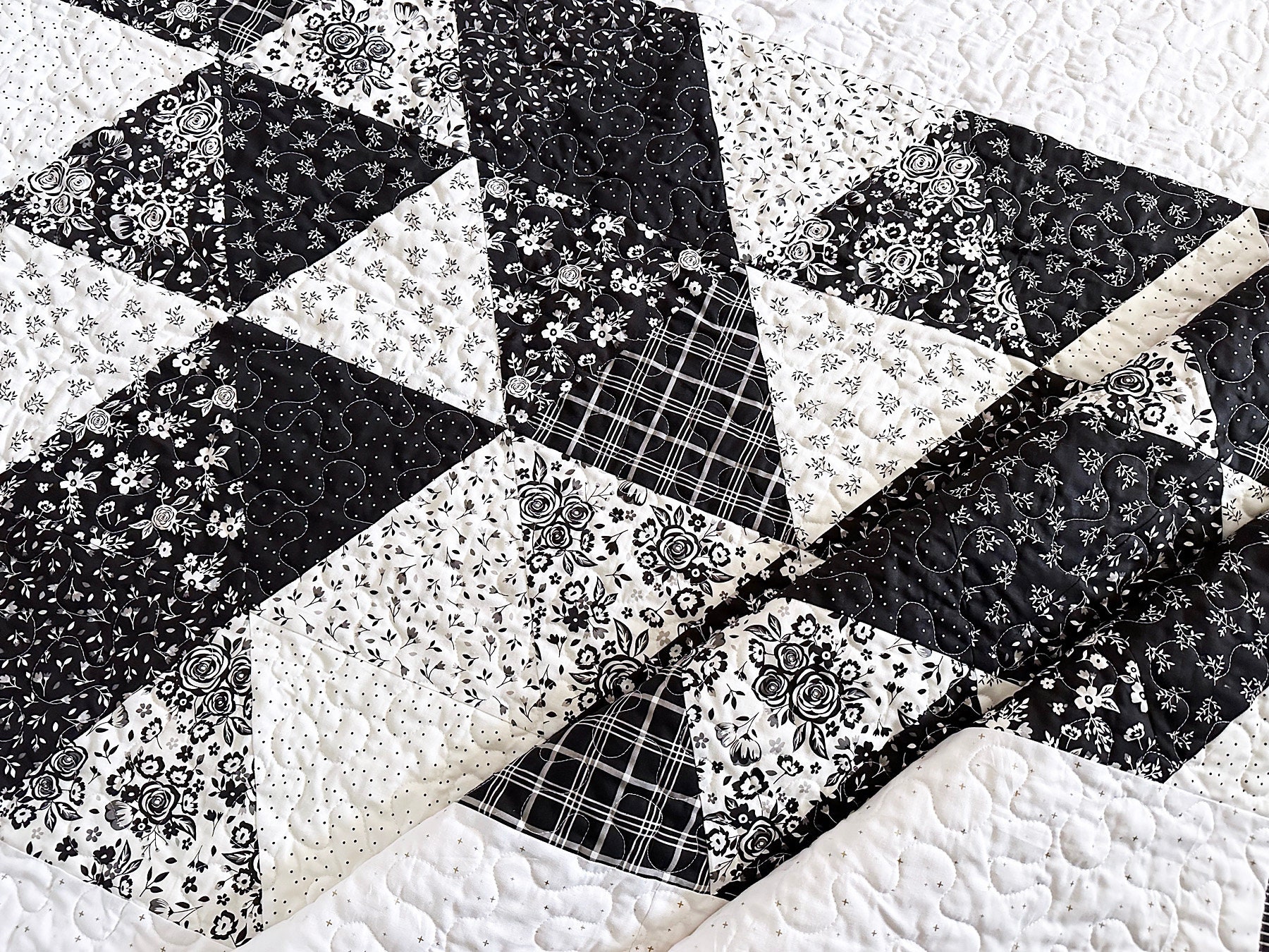 Modern Triangles Quilt - PDF Pattern - Etsy