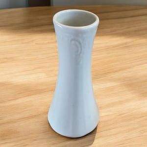 LILIEN PORZELLAN PORCELAIN Vase Vintage Flower Vase Austria White Bud Vase
