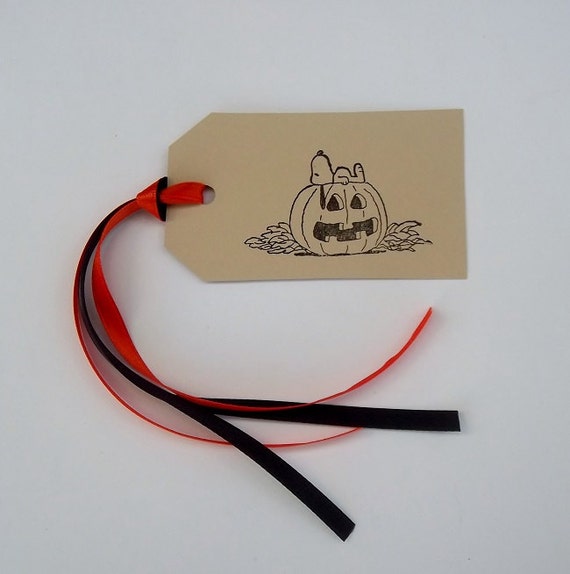 SNOOPY GIFT TAGS / 8 Halloween Tags / Snoopy Halloween Gift 