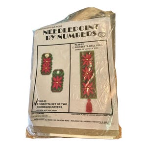NEEDLECRAFT ALA MODE Needlepoint By Numbers PL88-53 Plastic Canvas Kit Poinsetta Doorknob Covers