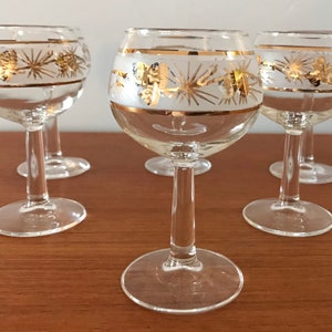 1950’s Frosted Gold Pine Cones & Branches Pedestal Wine Glasses, Set of 6, 1950’s Barware, Vintage Barware, MCM Wine Glasses