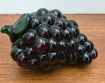 Blown Glass Bunch Of Grapes, Purple Grapes & Green Leaf/Stem, Murano Italian Style Glass Fruit, Kitchen Dining Room Home Decor