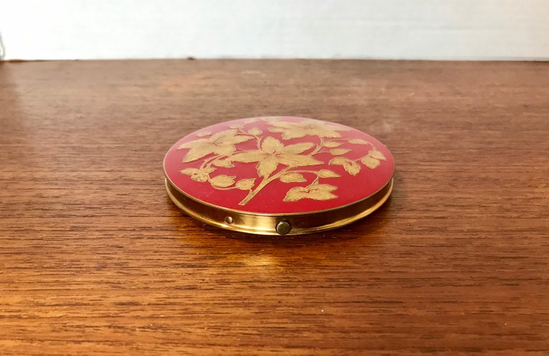 Red Flower Shape 1940/'s Wood Wooden Buckle