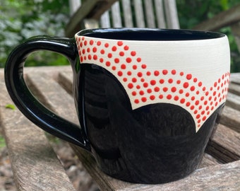 tasse | tasse de café | Céramique faite main | tasse rouge | tasse noire | Tasse en poterie | Cadeau pour elle | Cadeau pour lui | Mug fait main | Cadeaux faits main