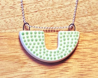 Dot Pendant Necklace