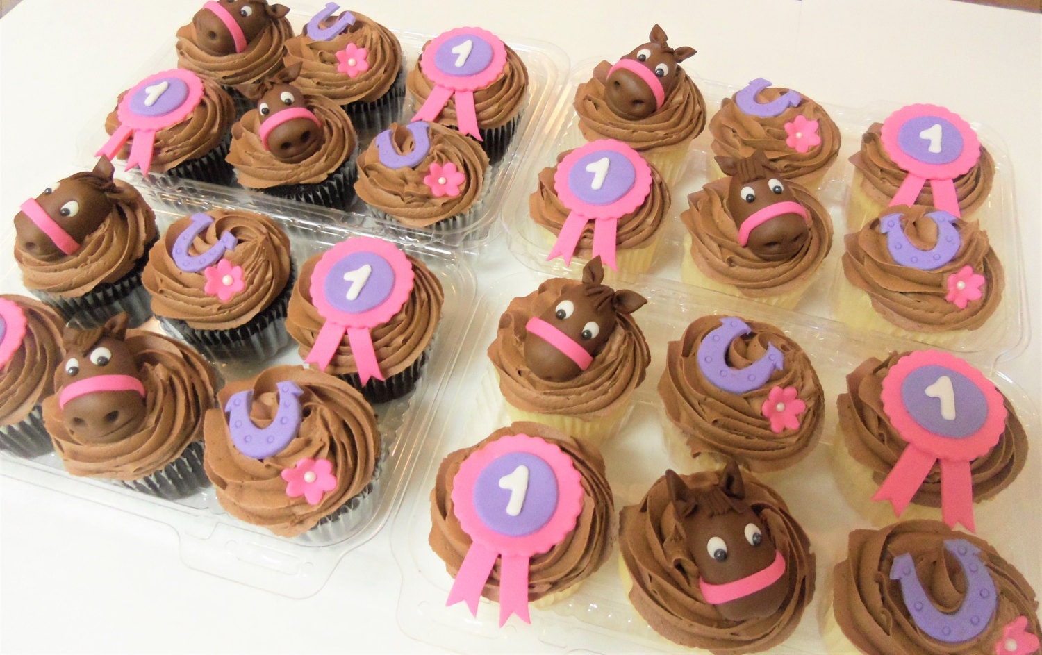 Yuiop Cheval Chaussures Moules En Silicone Diy Partie Equitation Bottes Cupcake Topper Fondant De Decoration De Gateau Outils De Bonbons Fimo Argile Chocolat Moules Moules A Bonbons Et Chocolat Cuisine Maison