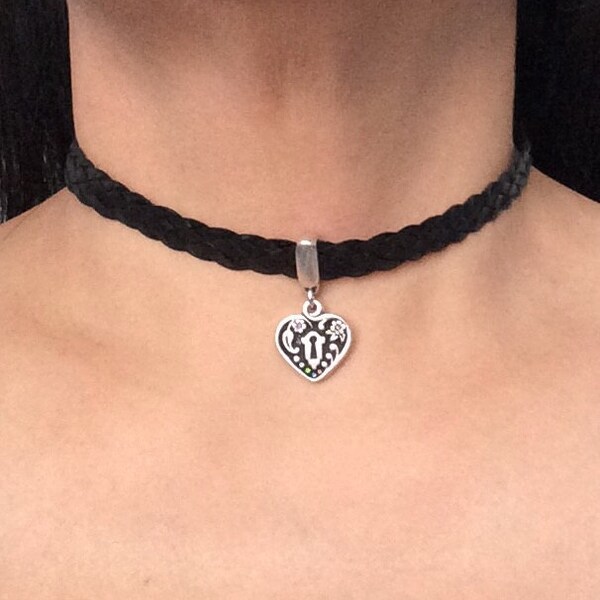 Victorian Heart Day Collar / Choker