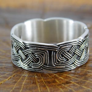 Sterling Silver Celtic Ring / Endless Knot Ring / Weave Ring Mens Celtic Ring