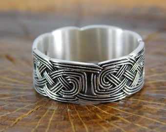 Sterling Silver Celtic Ring / Endless Knot Ring / Weave Ring Mens Celtic Ring