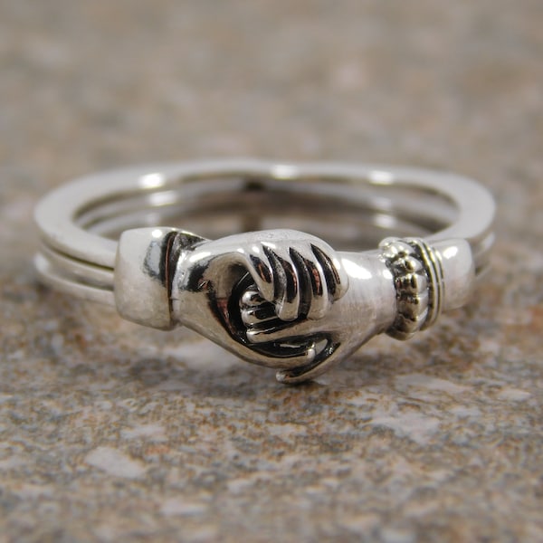 Claddagh Ring / Hands and Heart Ring / 3 Part Love Loyalty Friendship Ring / Fede Ring / Gimmel Ring /