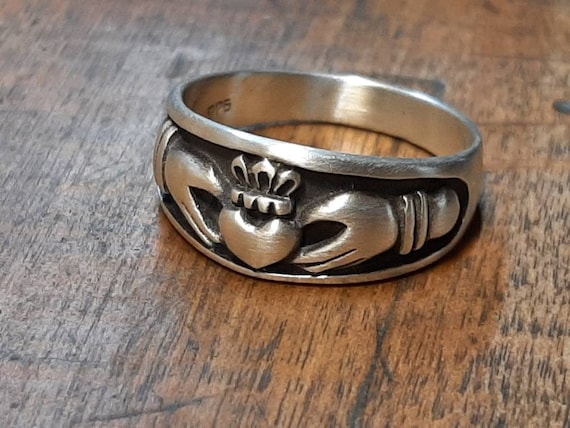Claddagh Ring Polished Sterling Silver Claddagh Ring Polished Sterling Silver