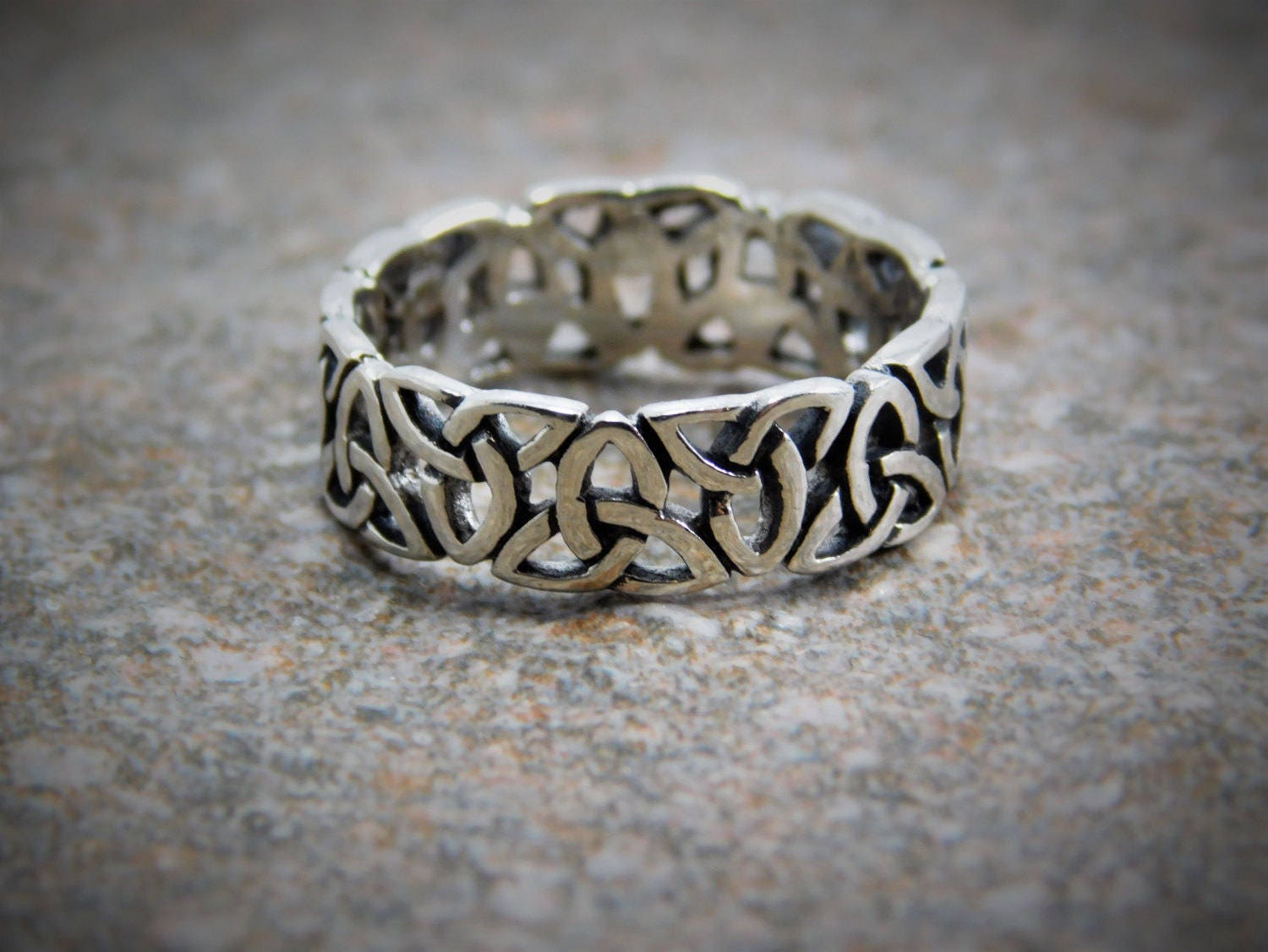 Sterling Silver Triquetra Ring / Trinity Knot / Celtic Ring / Triquetra ...