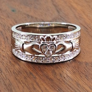 Claddagh Ring / Sterling Silver Wedding Ring / Silver Diamond Simulant Claddagh Ring / Engagement Ring / Men or Women Claddagh Ring