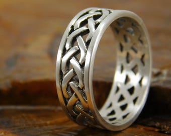 Celtic Ring, Sterling Silver Celtic Ring, Celtic ring for men, Celtic Weave ring, Irish jewelry,  Friendship Ring / Braided Infinity Ring