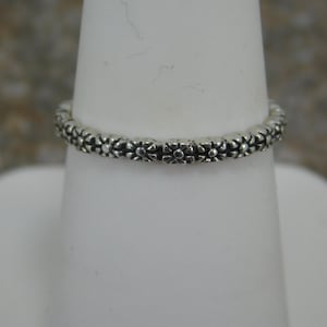 Zierliche 925 Silber Blumen Band / Blumen Ring / Stapel Ring / Daumen Ring / Ring am kleinen Finger / Baby Ring