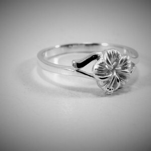 Sterling Silver Plumeria Flower Ring, Floral Ring, Floral Band.
