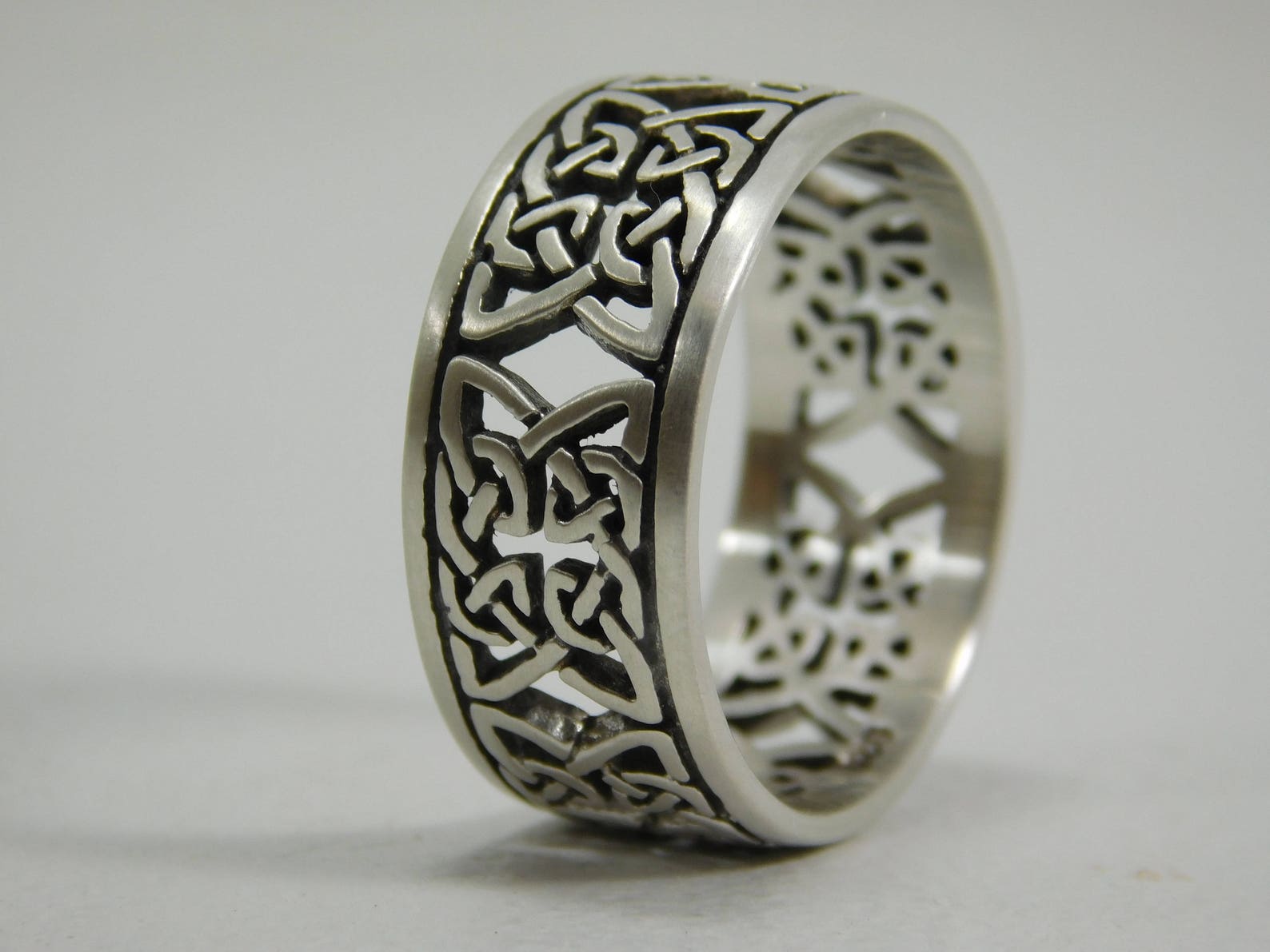 Sterling Silver Endless Knot Ring / Trinity Knot / Celtic Ring Etsy