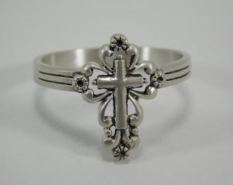 Sterling Silver Cross Ring / Religous Ring / Statement Ring / Friendship Ring / Christian Jewelry