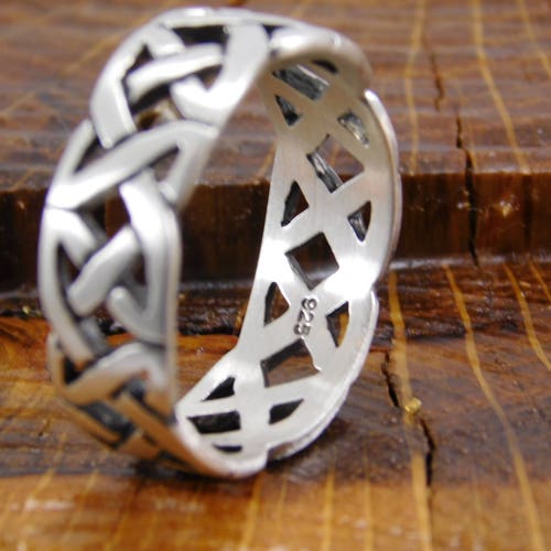 Sterling Silver Endless Knot Ring / Trinity Knot / Celtic Ring Etsy