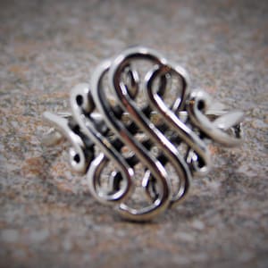 Sterling Silver Endless Infinity Ring  / Endless Knot Ring / Infinity Ring