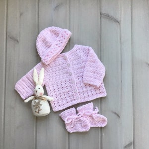 Baby girl pink outfit to months girl Baby pink sweater set  Crochet baby girl outfit Infant girl crochet set Baby shower gift
