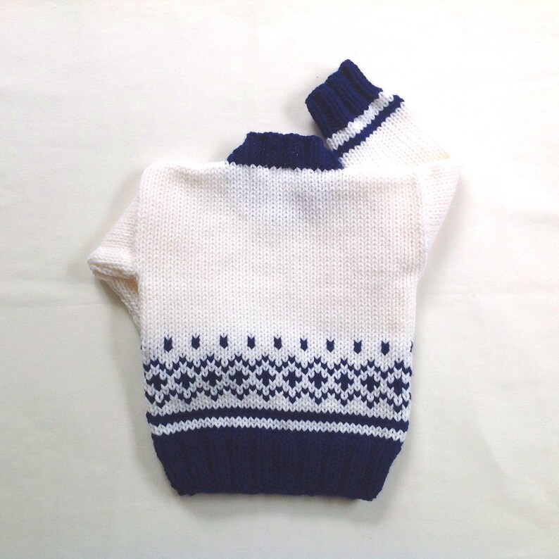 knitted unisex baby clothes