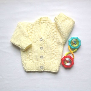 Newborn baby cardigan - Yellow baby sweater - Hand knit baby clothes - Baby shower gift - Gift for new baby
