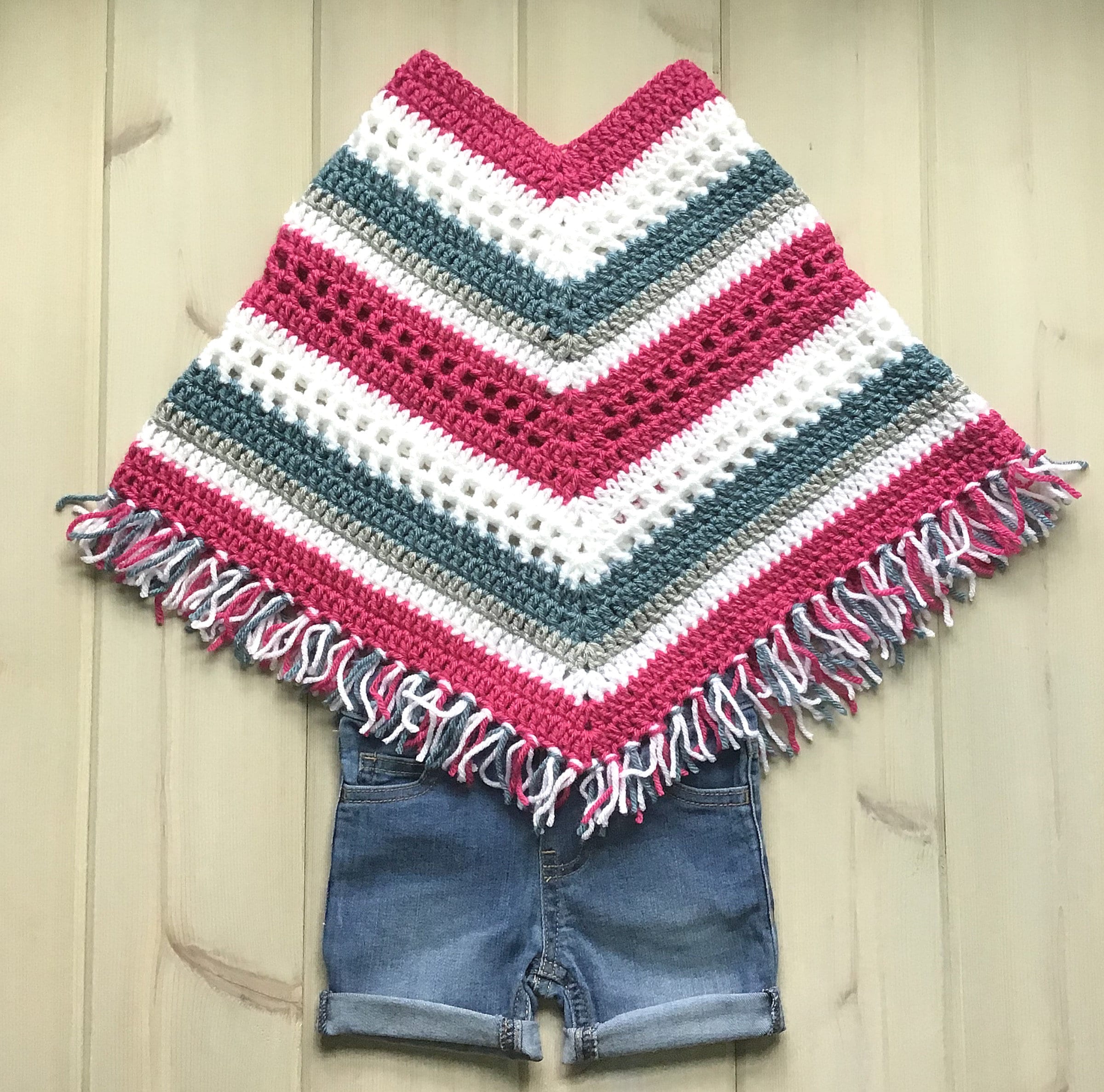 a años, Poncho boho con flecos para niñas, Chal de rayas de crochet  para niños, Regalo para niña