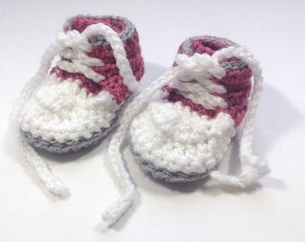 Baby sneakers - Infant crochet shoes - Baby shower gift - Gift for new baby