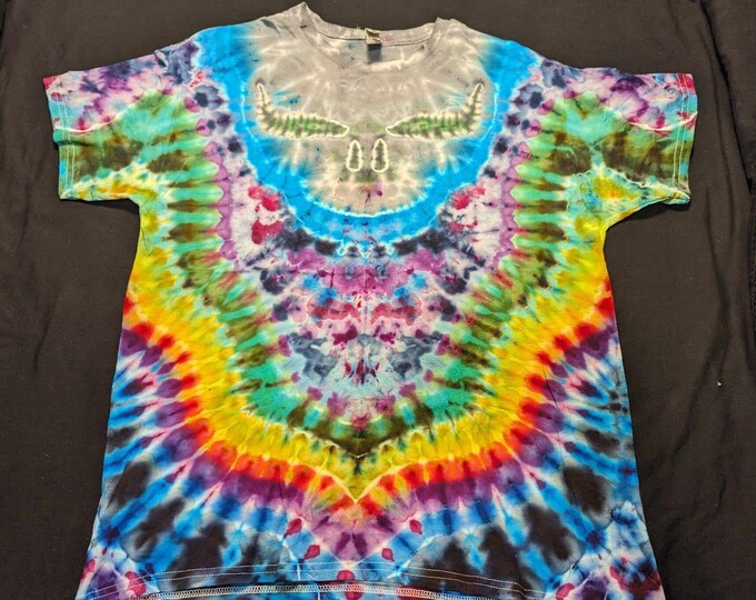 Tie Dye Skull Tee Size  Large