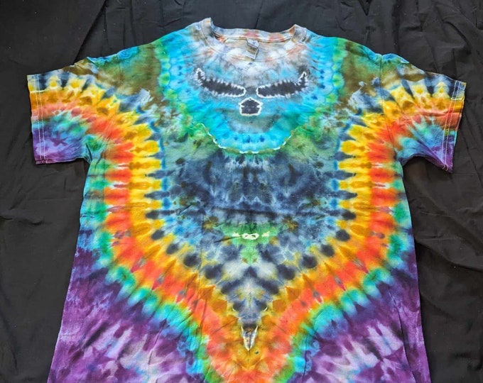 Tie Dye Skull Tee Size  Large