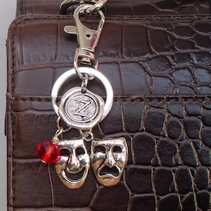 Masks Charm Keyring, Personalized Antique Silver Wax Seal Initial Birthstone Key Chain, Silver Comedy / Tragedy Theater Masks Charm Keychain