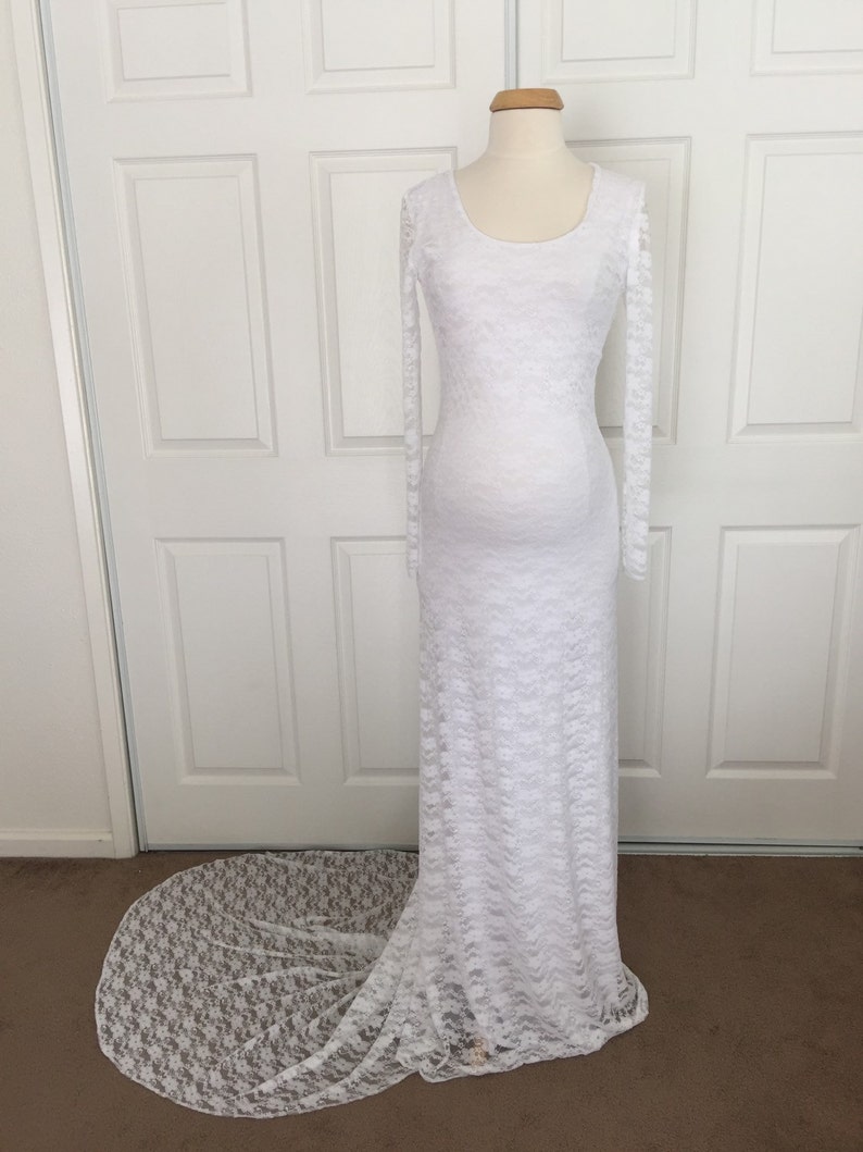 white lace maternity wedding dress