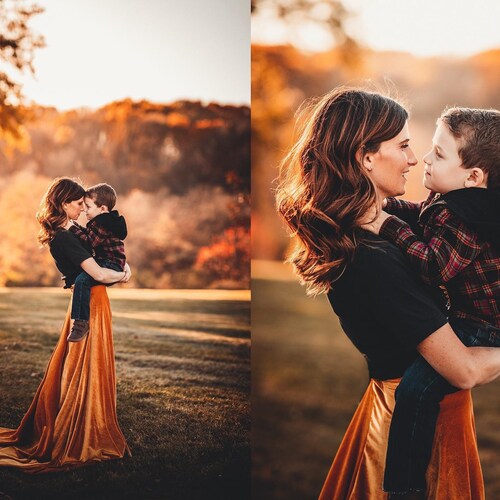 Gold/Velvet/skirt/maternity skirt/maternity long skirt/velvet skirt/full circle skirt/over the belly skirt/family shops portraits