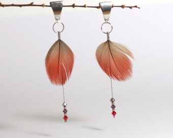 boucles d'oreilles à plumes rouges _ chaines inox, plumes naturelles _ plumes rares, bijou d'exception _ idée cadeau pour elle