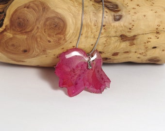 Collier court, pendentif végétal, véritable fleur d'hellébore rouge, chaîne inox _ pendentif fleur, bijou nature chic _ cadeau pour elle