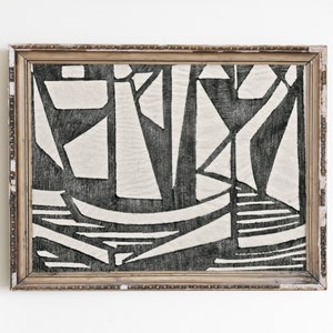 Pode incluir: Uma impress&atilde;o de arte abstrata em preto e branco emoldurada com formas geom&eacute;tricas e linhas. A impress&atilde;o est&aacute; em uma tela texturizada e tem um estilo minimalista moderno.