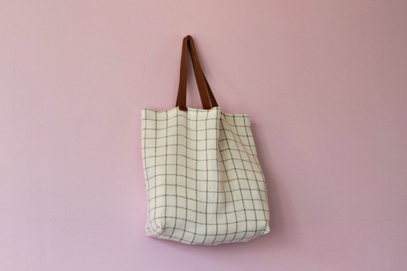 Zero waste grocery tote Plaid print shopper Linen market bag Eco friendly Tote bag in checked linen with leather straps Linen shopper