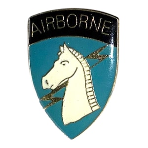 Vintage US Army Special Kräfte Luftlandekommando Emaillierte Militäruniform Hut Abzeichen Pin 1st Special Ops Trojanisches Pferd