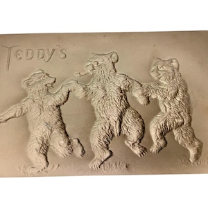 Antike Postkarte Teddy Theodore Roosevelt Tanzende Teddybären Pfeife 3-D geprägt Antik 1904 Vaterländisch Authentisch Original RAR