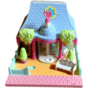 Bluebird Polly Pockets Pocket House Play Set  Vintage 1990’s Toys Dress Shop Pollyville